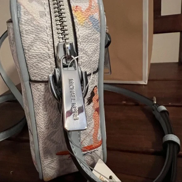 LIMITED EDITION- Michael Kors - Cross Body “Jet Set Girls” - New With Tags - Picture 3 of 11